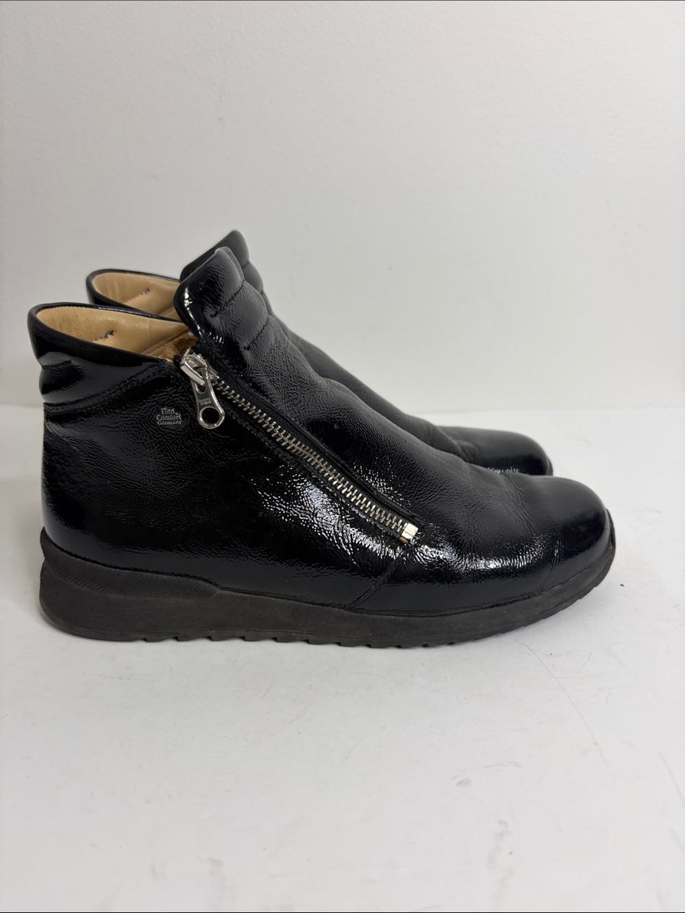 Finn Comfort Boots Womens UK 5 US 7.5 Black Patent Leather Zip Up Ankle Booties